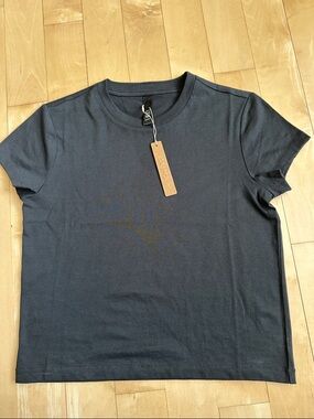 SKIMS Short Sleeve Tee in Black